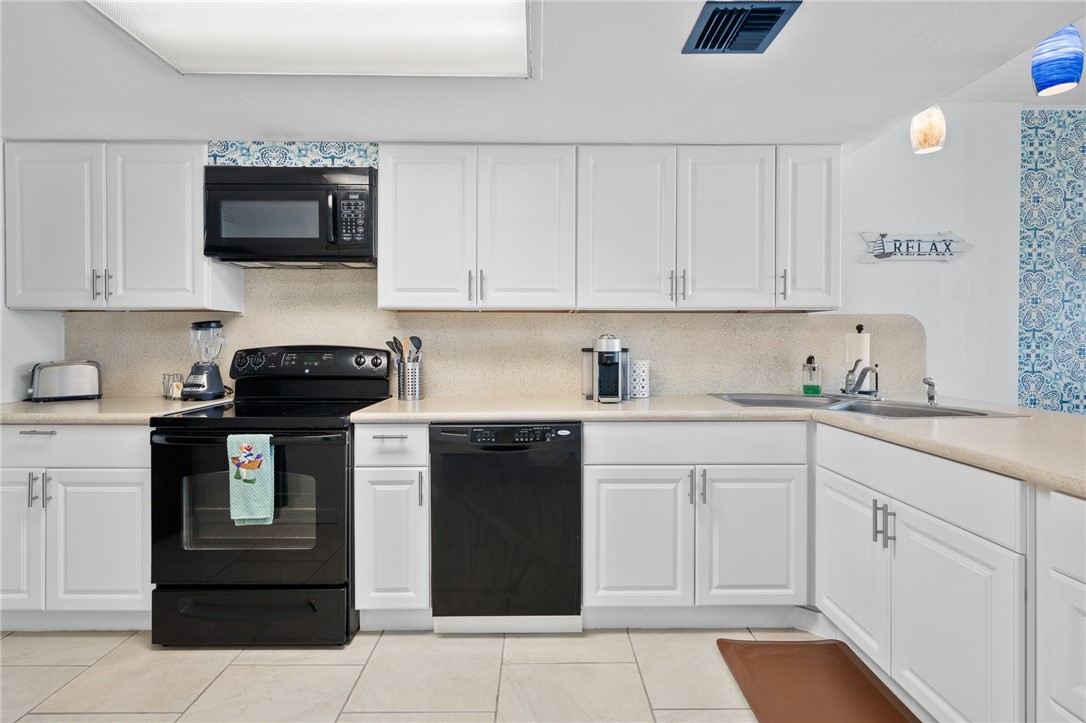 4000 Surfside Blvd 403 Property Photo 5