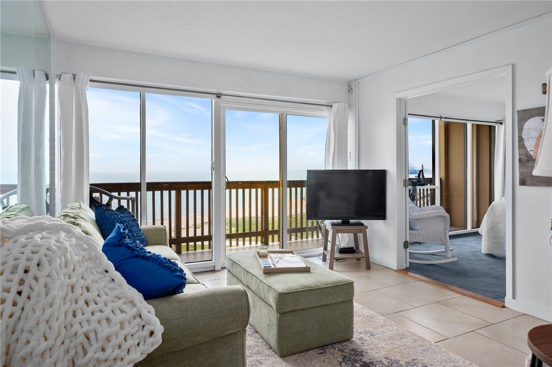 4000 Surfside Blvd 403 Property Photo 14