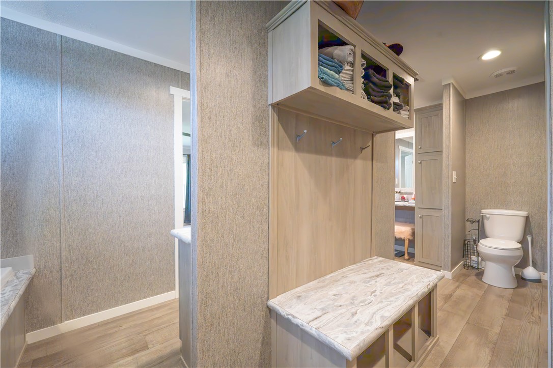 1101 Vela St Property Photo 11