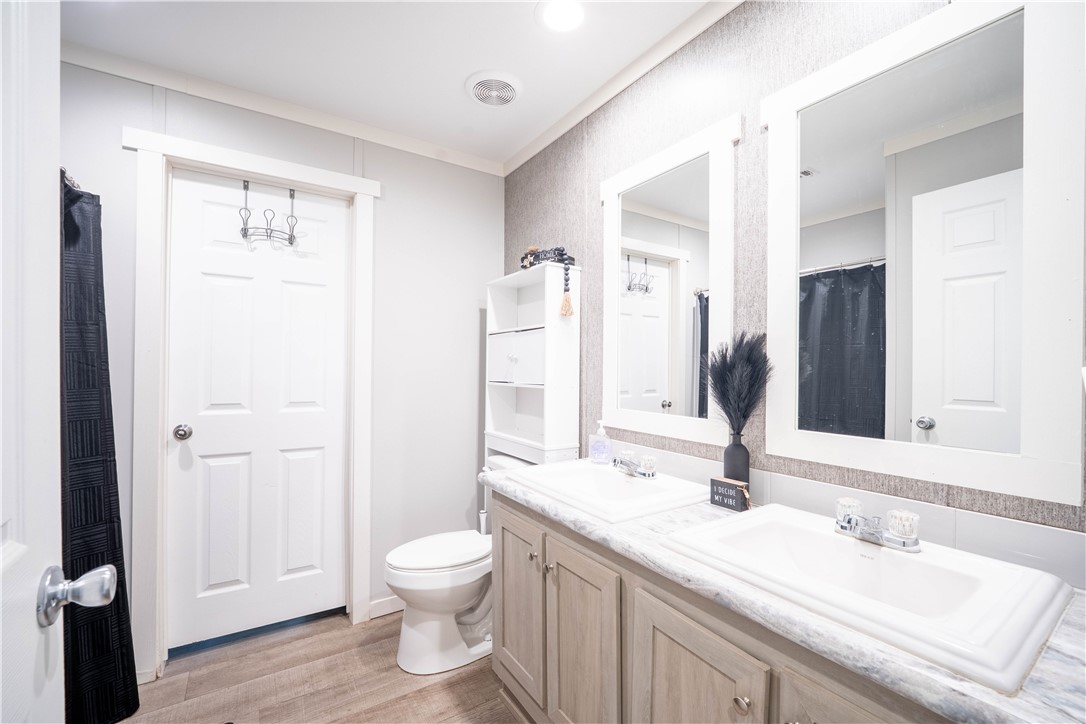 1101 Vela St Property Photo 17