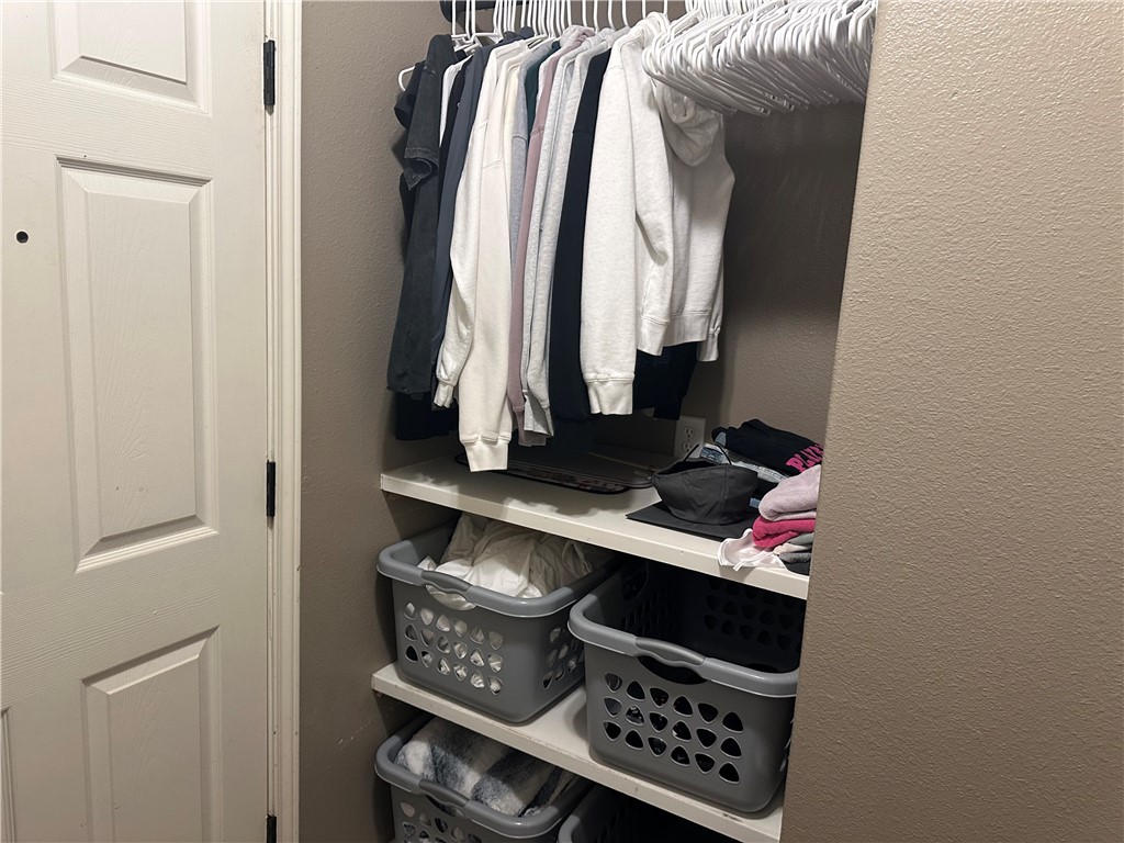 6333 Oso Pkwy Property Photo 17