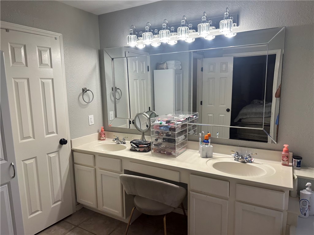 6333 Oso Pkwy Property Photo 29