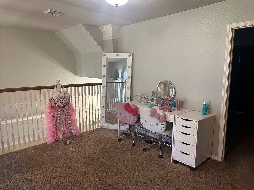 6333 Oso Pkwy Property Photo 40