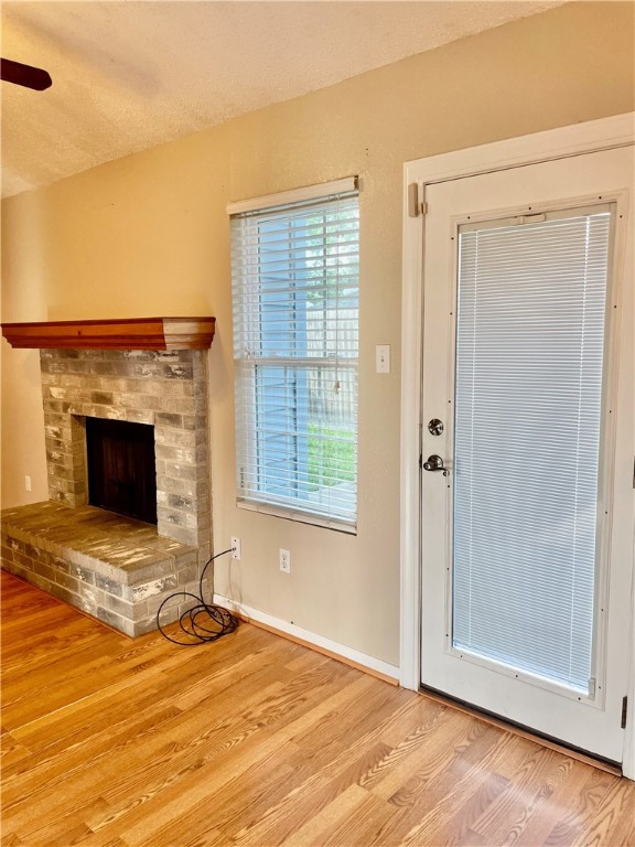 7106 Lake Whitney Dr Property Photo 4