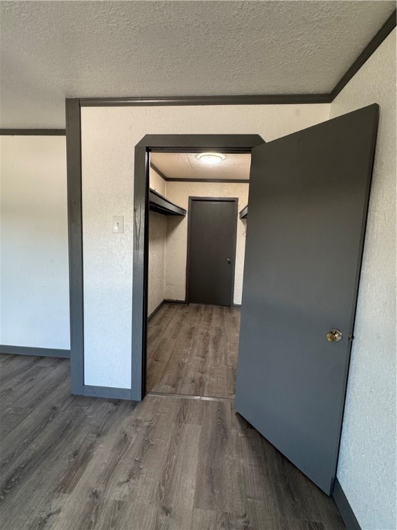 719 E Hahl St Property Photo 13