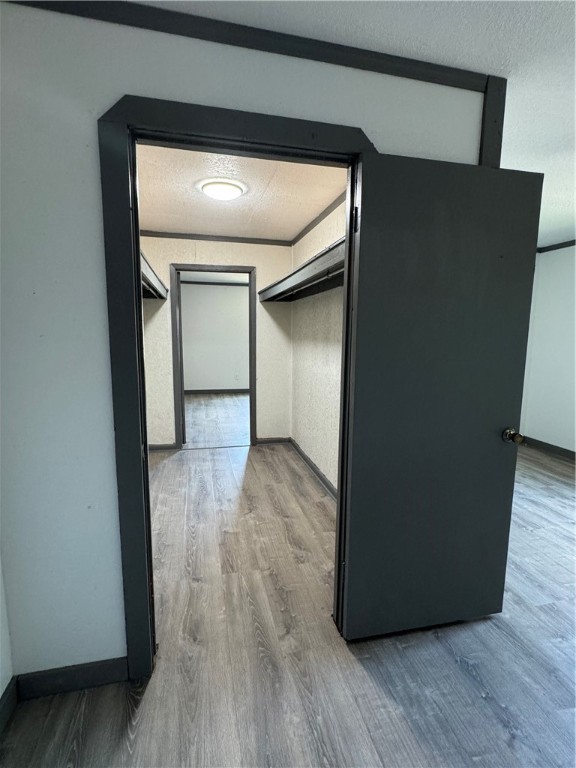 719 E Hahl St Property Photo 17