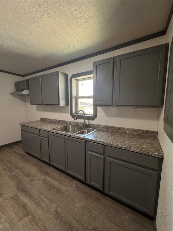 719 E Hahl St Property Photo 24