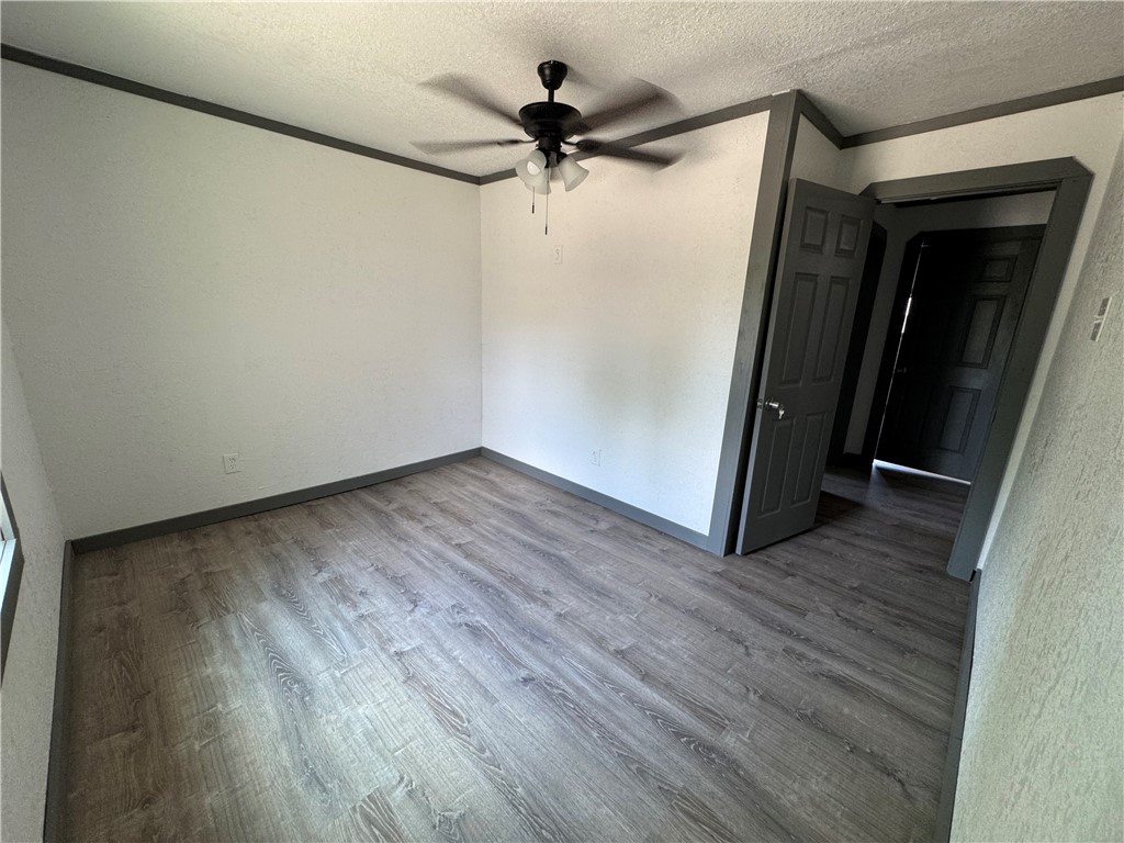 719 E Hahl St Property Photo 28