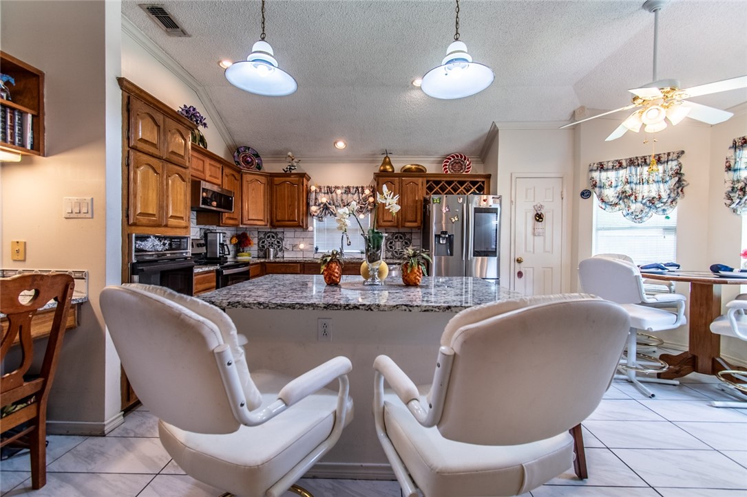 7206 Gold Ridge Road Property Photo 8