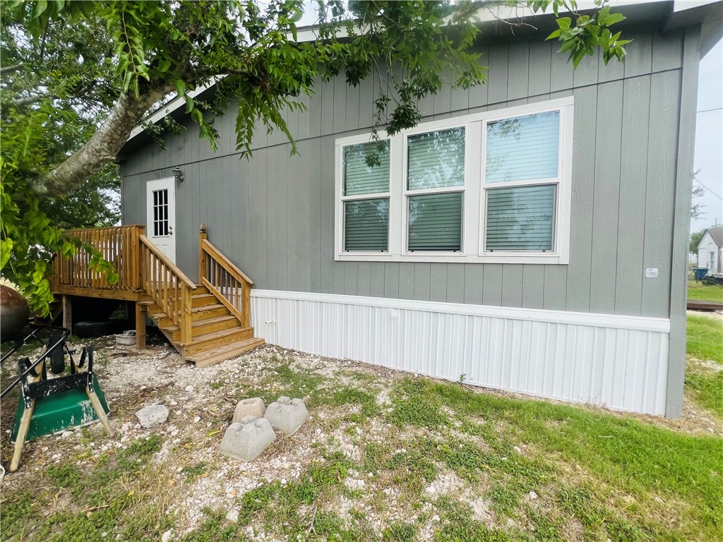 272 Orange St Property Photo 36
