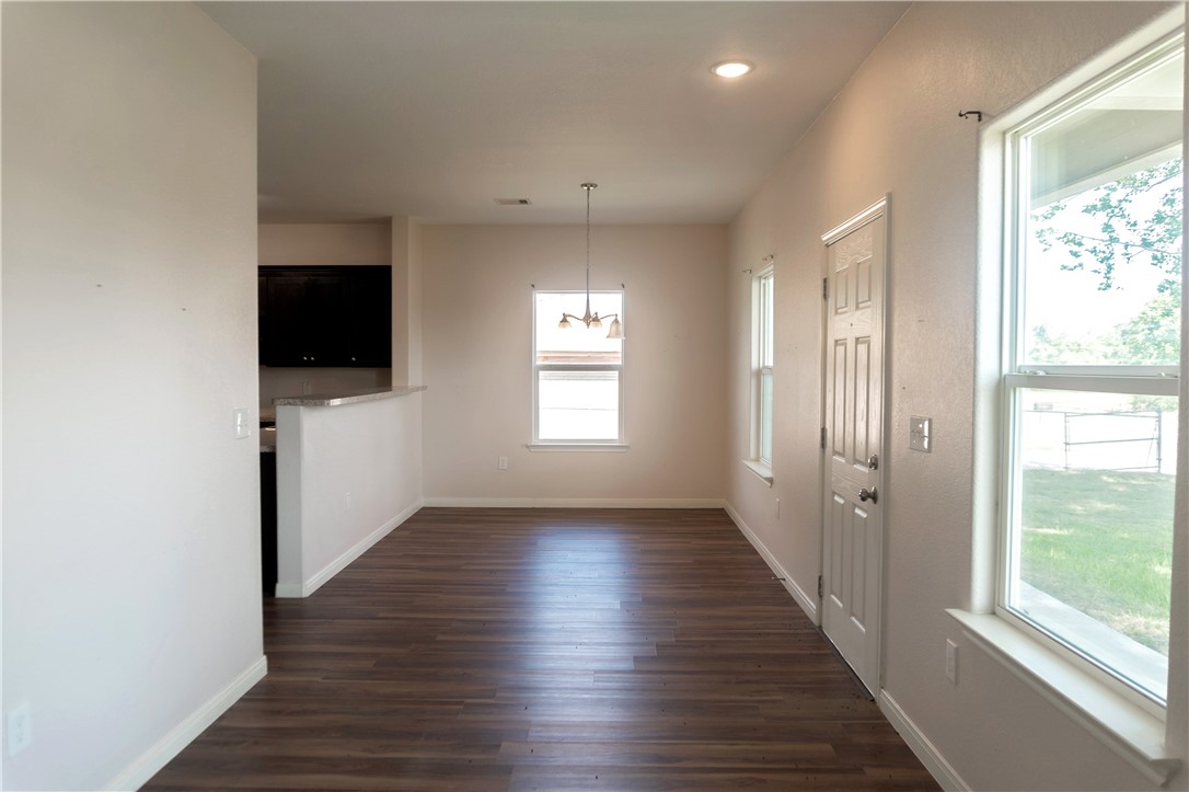 401 E Empresario Property Photo 3