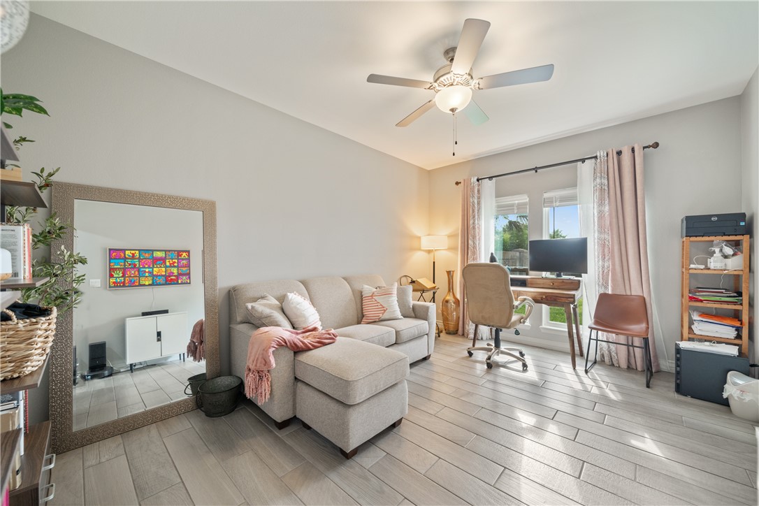 6421 Aikman Property Photo 8