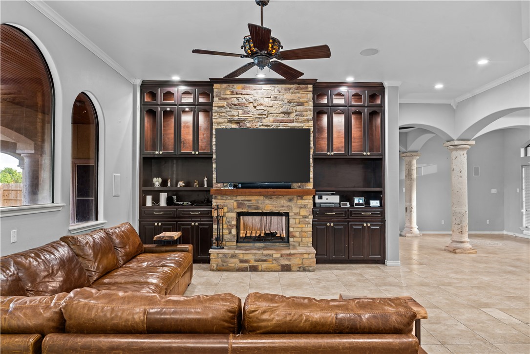 5514 King Trail Property Photo 10