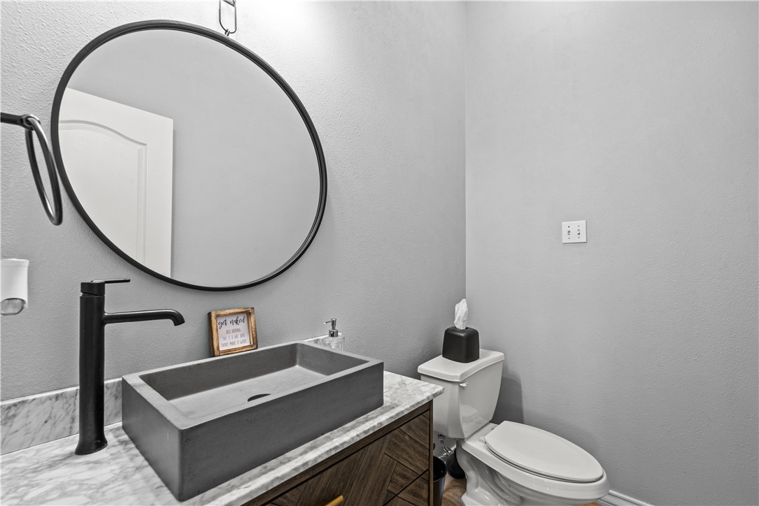 5514 King Trail Property Photo 18