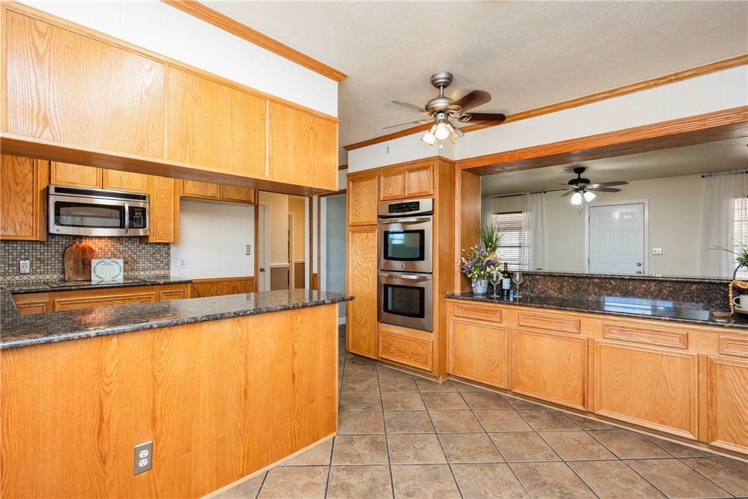 1018 Cook Property Photo 10