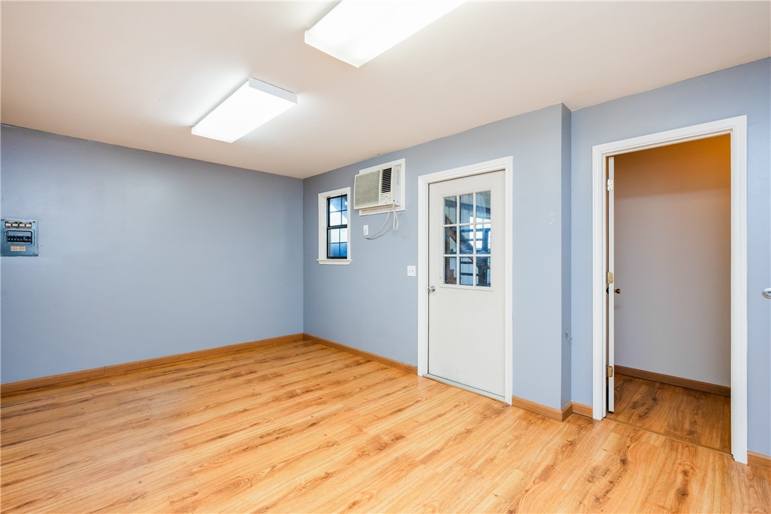 1018 Cook Property Photo 31