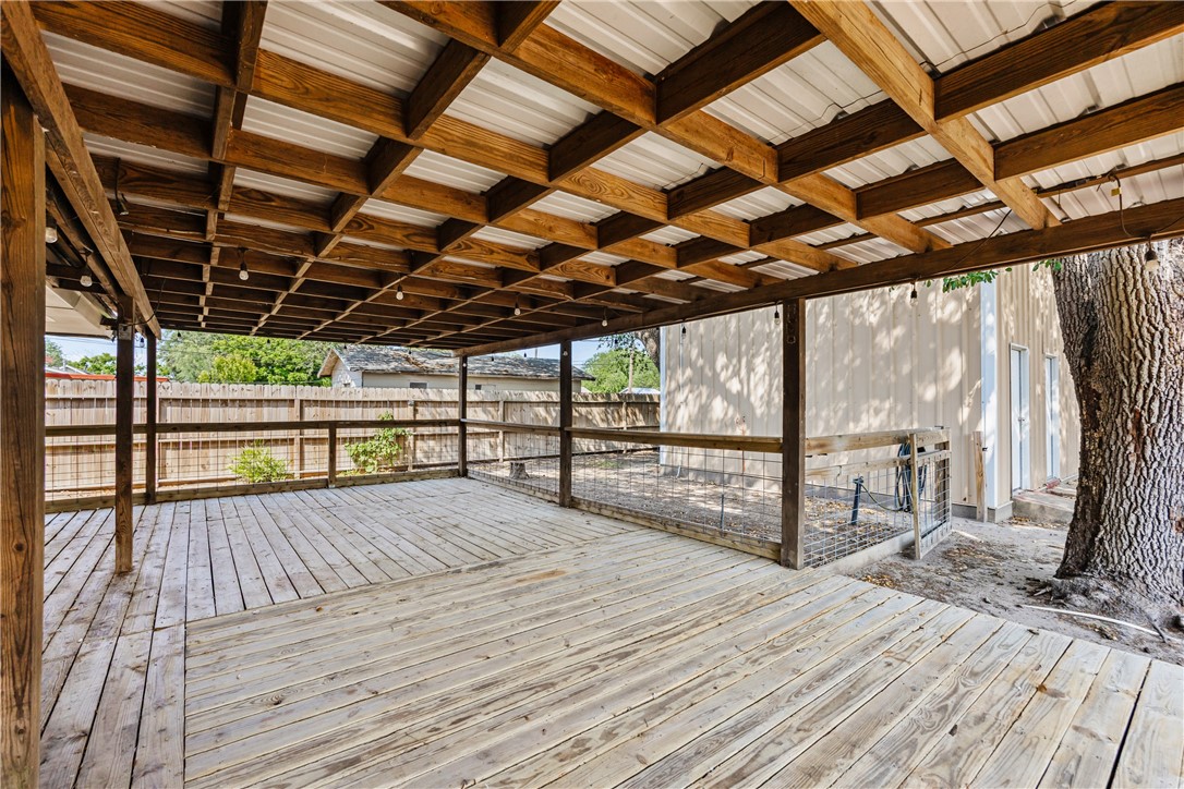 1018 Cook Property Photo 40