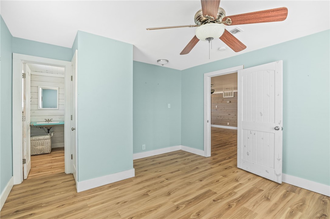 327 S Station St Property Photo 10