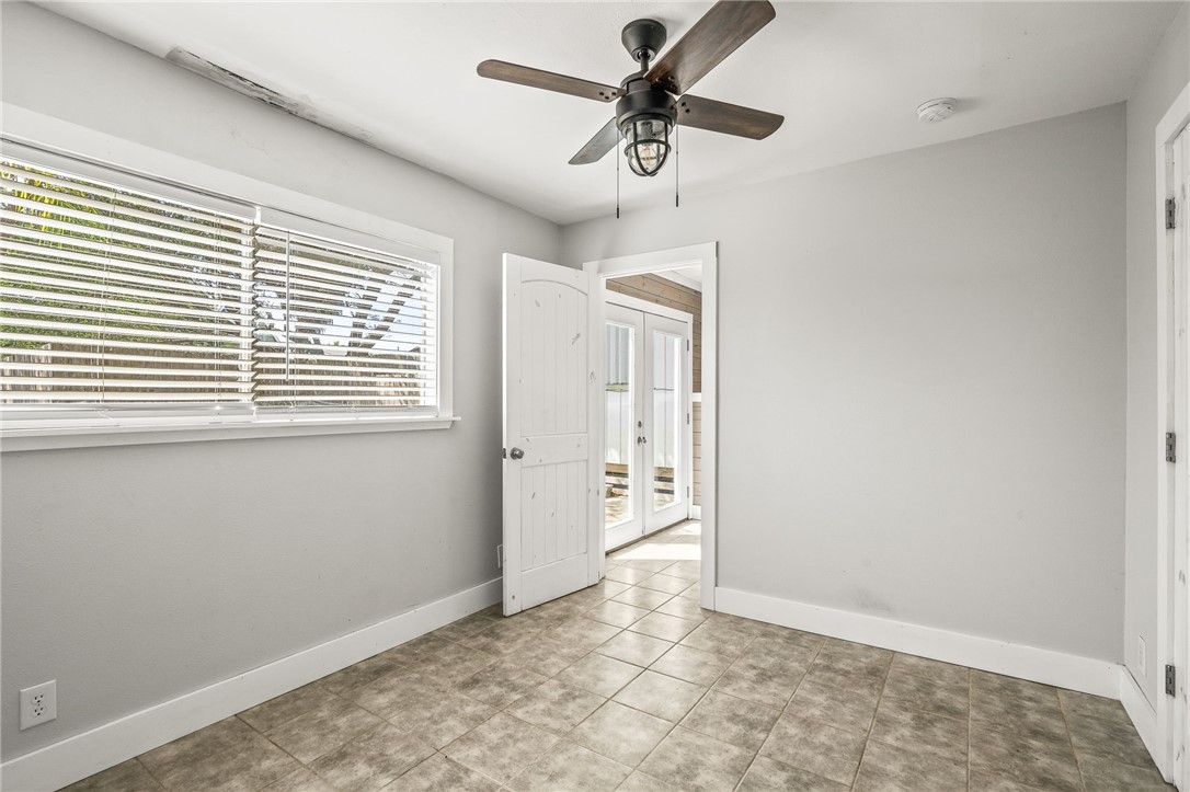 327 S Station St Property Photo 18