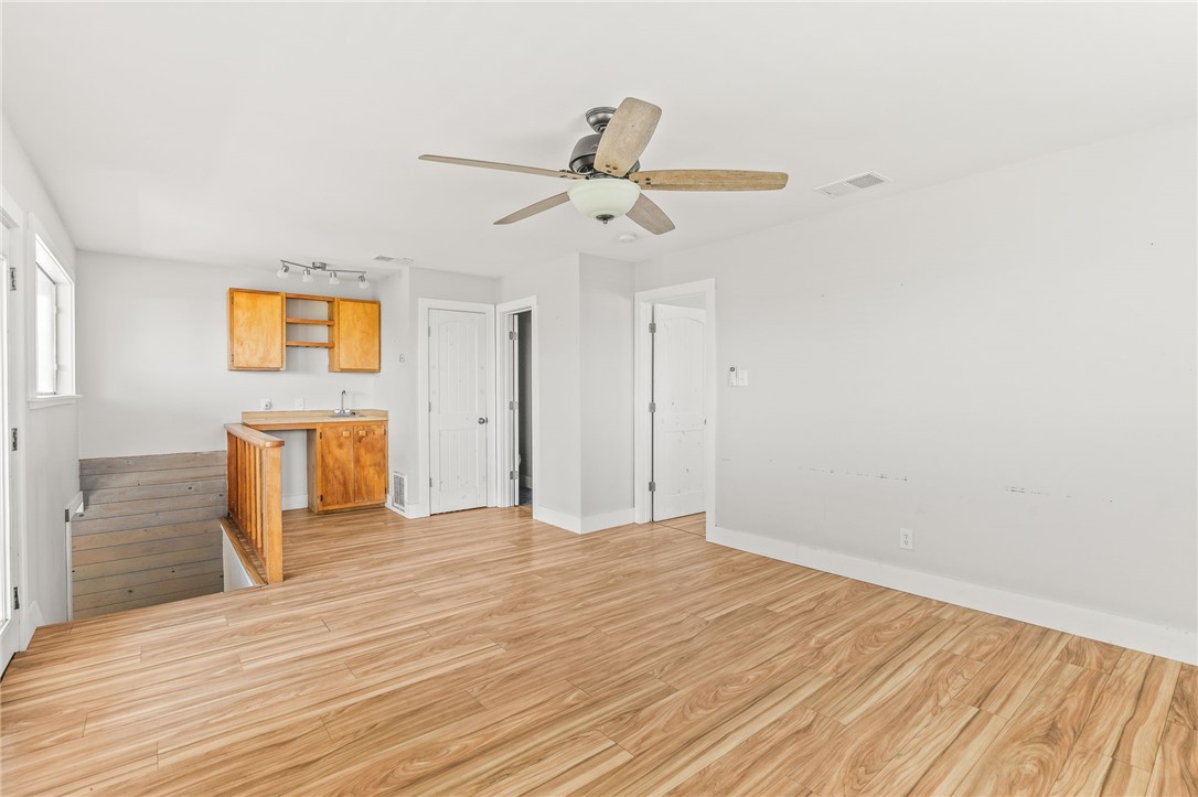 327 S Station St Property Photo 21