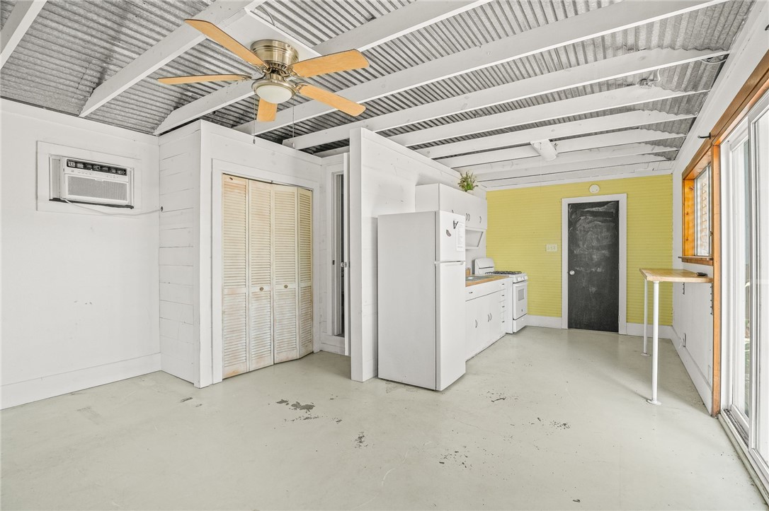 327 S Station St Property Photo 32