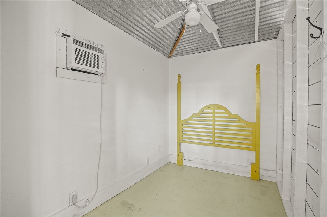 327 S Station St Property Photo 33