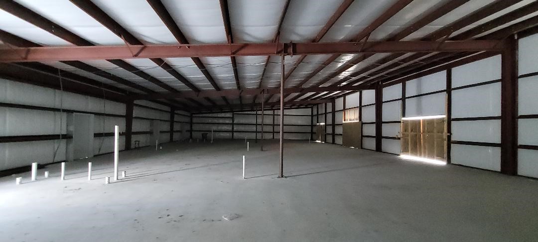 1130 W Market St Property Photo 5
