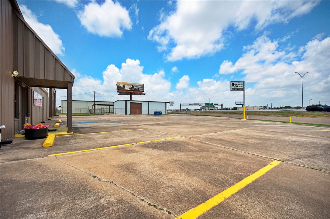 1157 S Padre Island Dr Property Photo 3