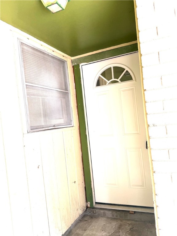 1005 Schallert Dr Property Photo 2