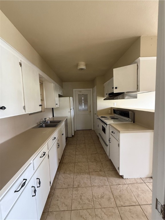 1005 Schallert Dr Property Photo 5