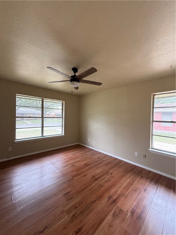 1005 Schallert Dr Property Photo 17