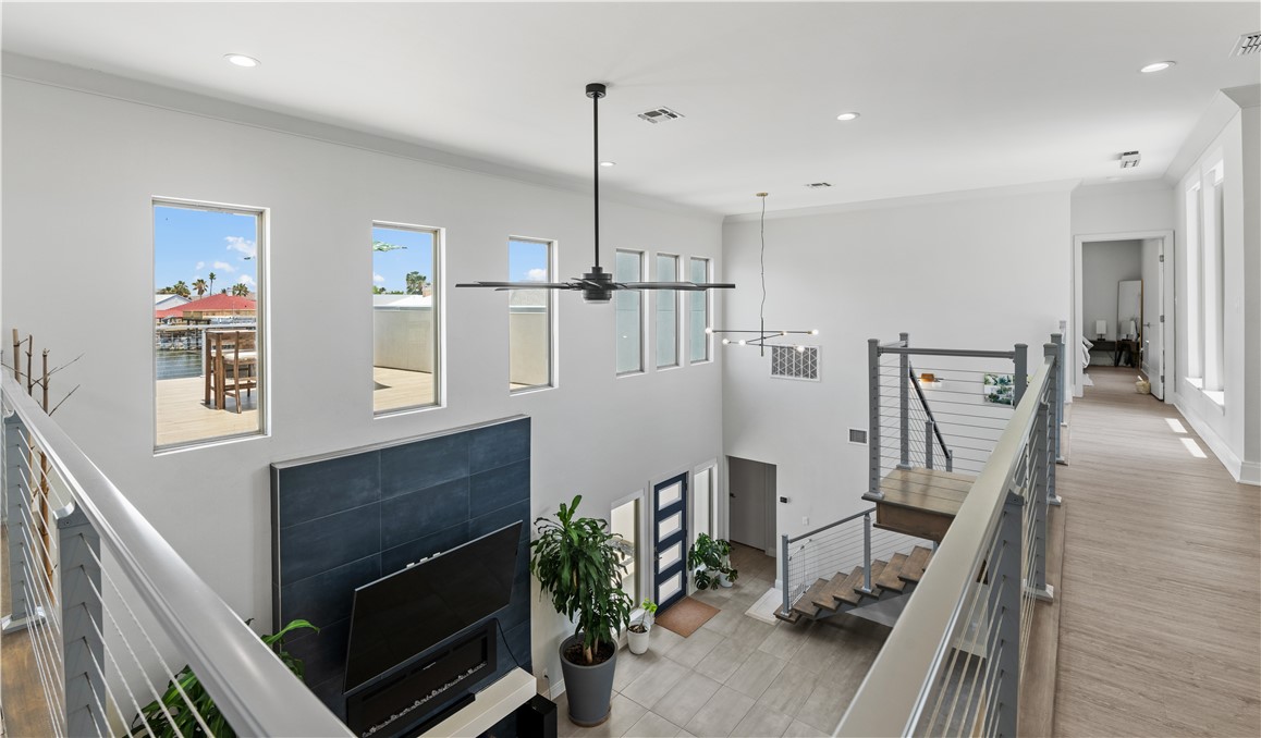 15130 Reales Dr Property Photo 3