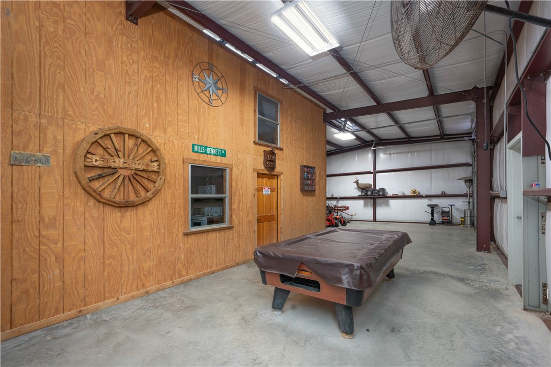 227 S Hollow Tree Property Photo 13