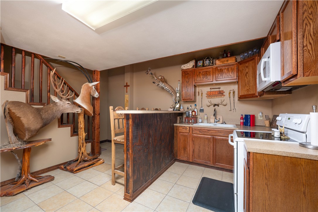 227 S Hollow Tree Property Photo 15