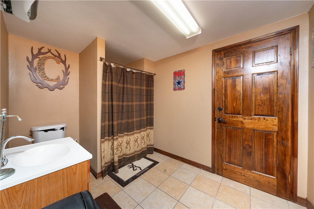 227 S Hollow Tree Property Photo 18