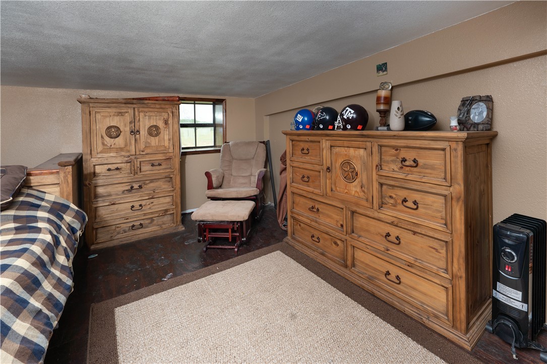227 S Hollow Tree Property Photo 20