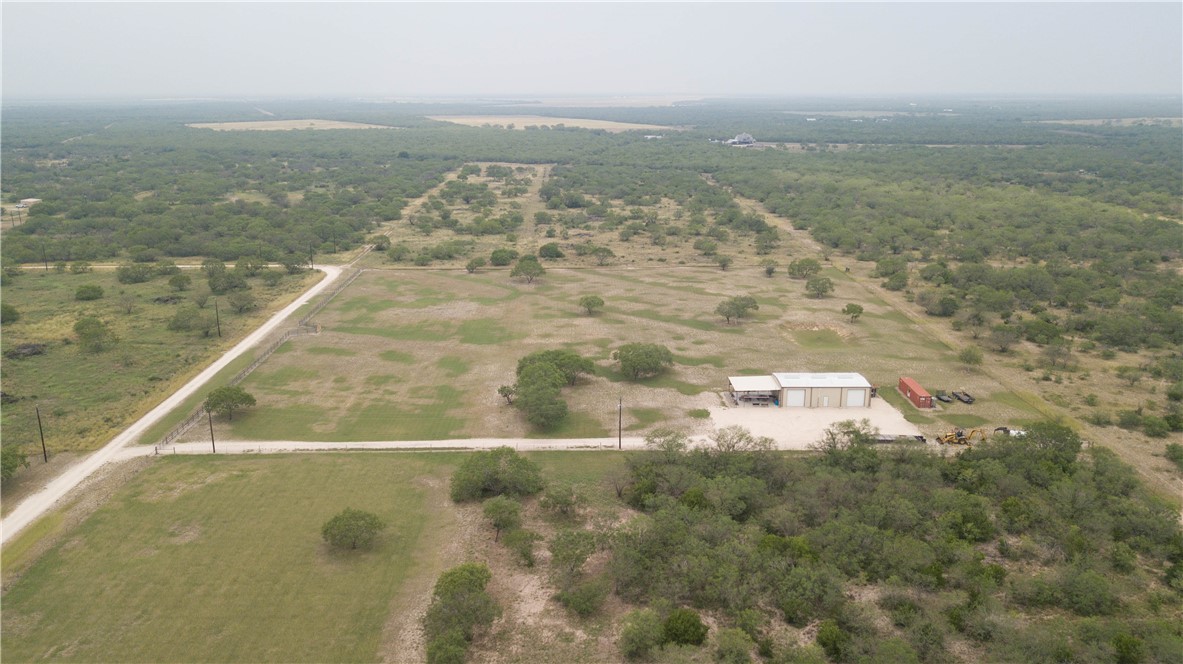 227 S Hollow Tree Property Photo 21
