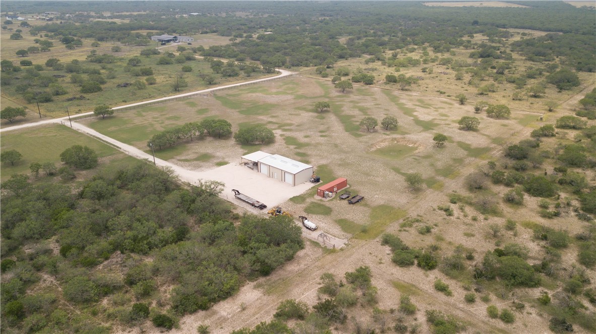 227 S Hollow Tree Property Photo 23