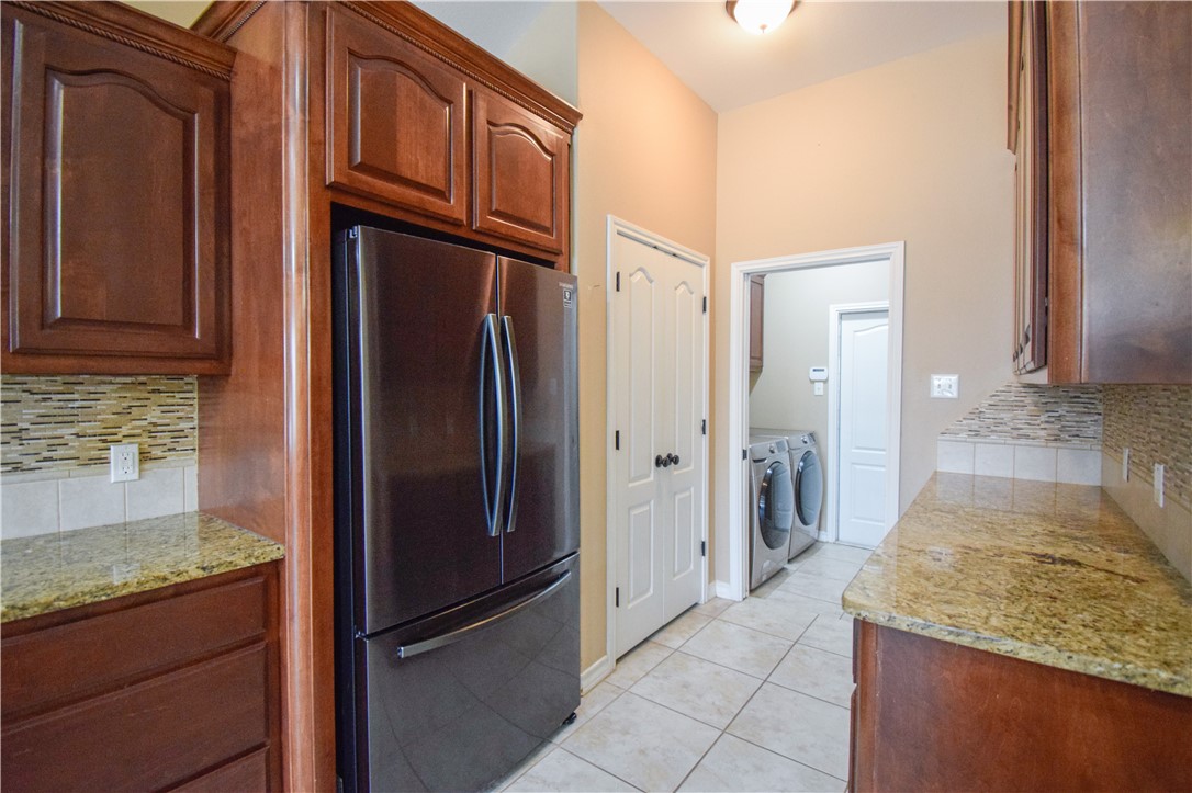 1601 Sea Oak Dr Property Photo 10