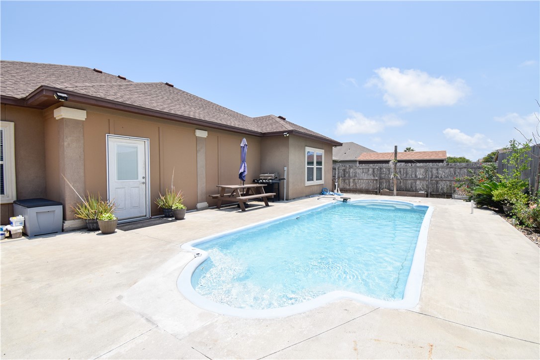 1601 Sea Oak Dr Property Photo 32