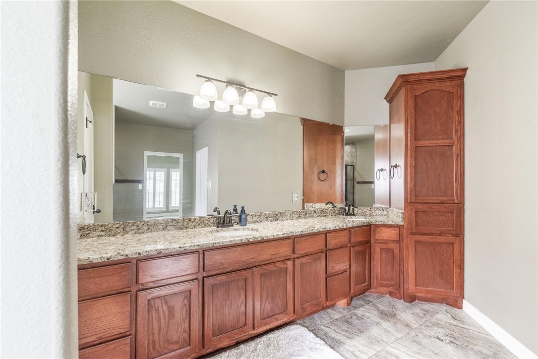 14106 Coquina Bay Ave Property Photo 27