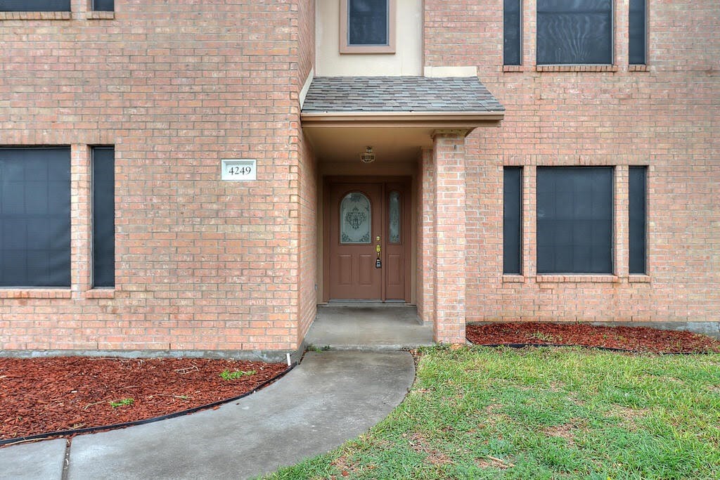 4249 Rapids Dr Property Photo 4