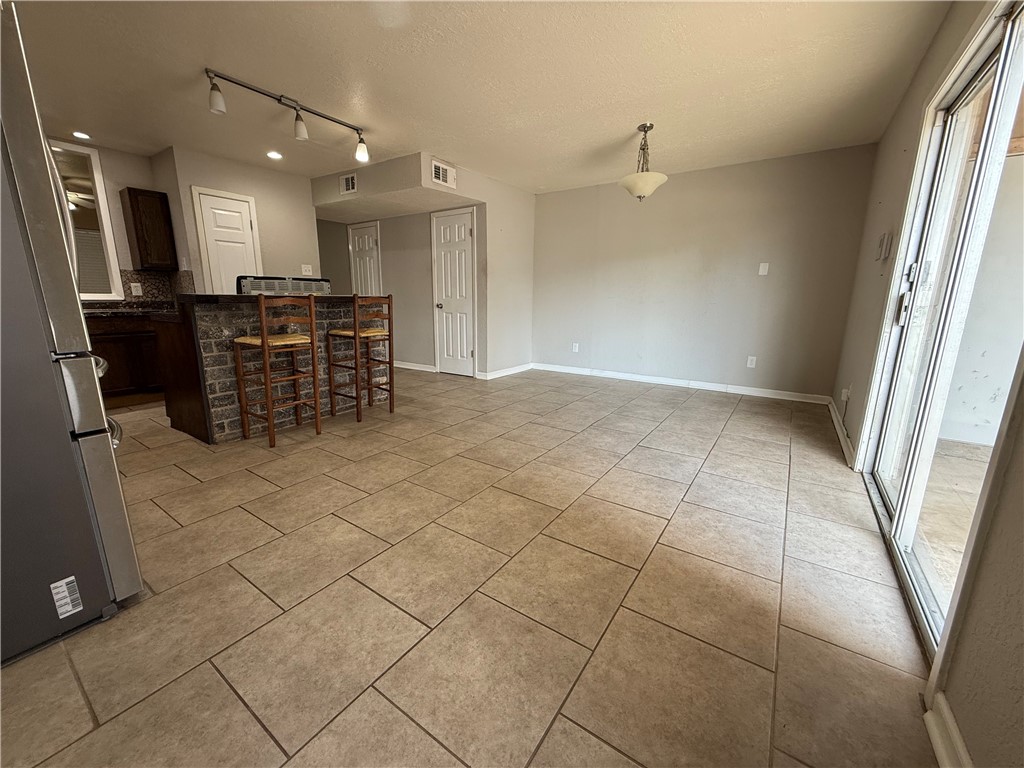 5001 Meandering Ln Property Photo 10