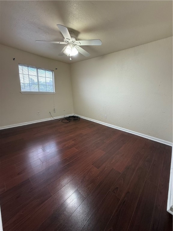 5001 Meandering Ln Property Photo 19