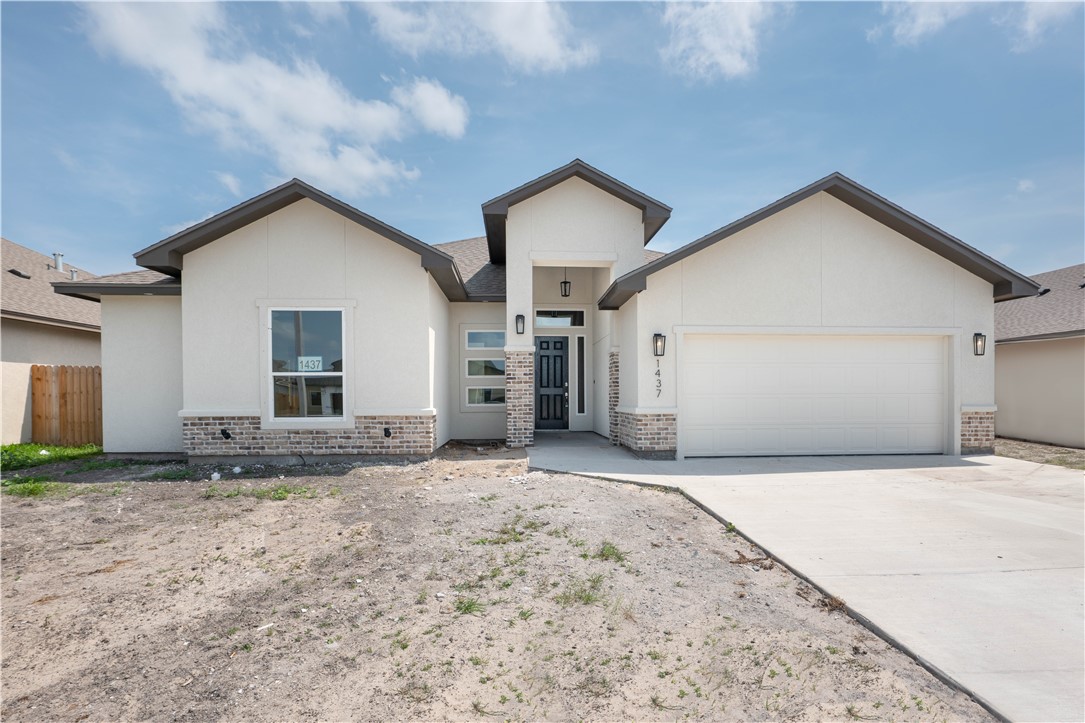1437 Lois Chesney St Property Photo 1