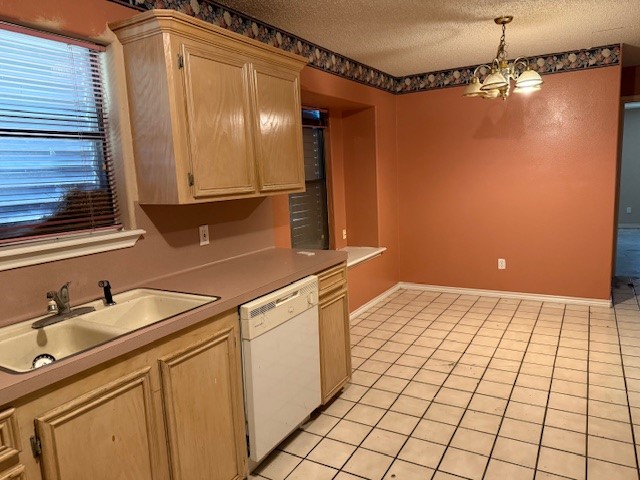 6026 Blue Water Dr Property Photo 4