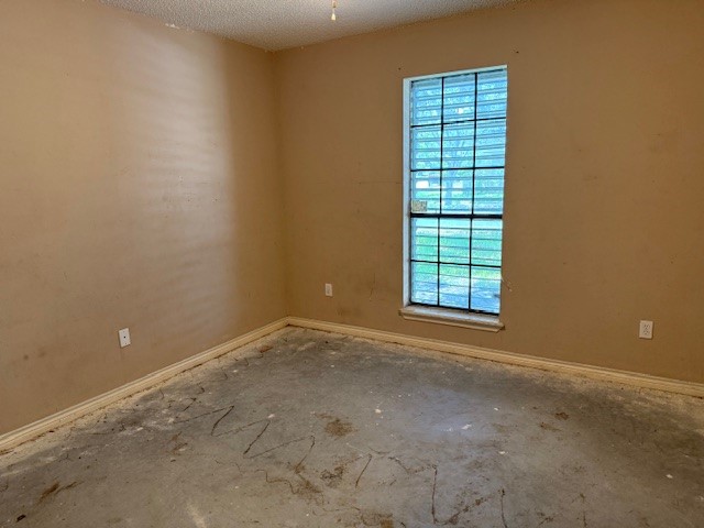 6026 Blue Water Dr Property Photo 13
