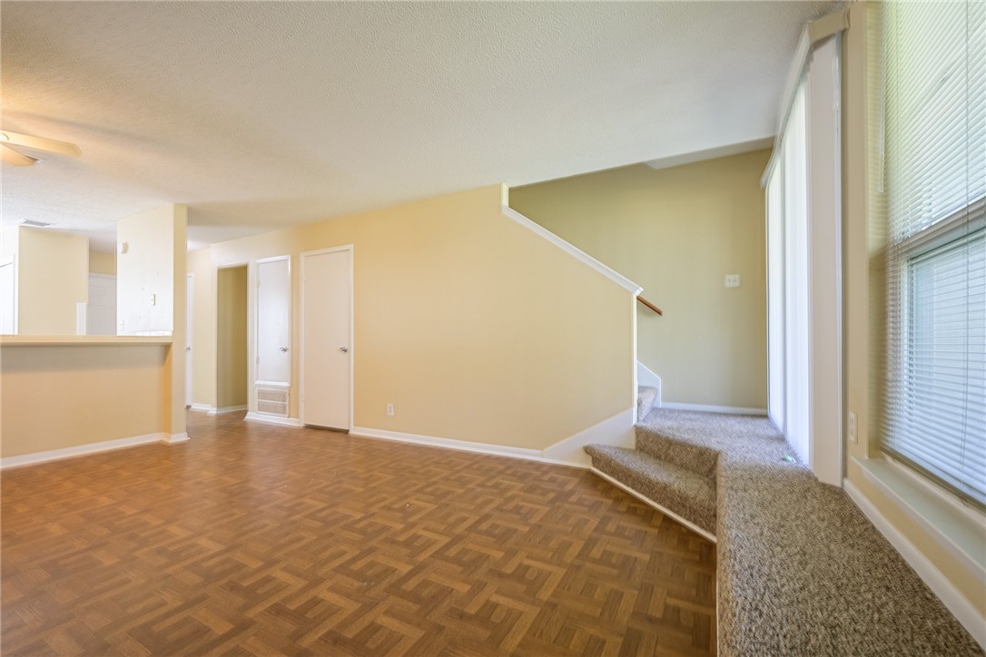 302 Saint Andrews St J-101 Property Photo 11