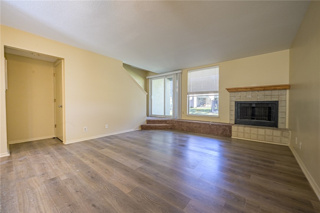302 Saint Andrews St J-103 Property Photo 5