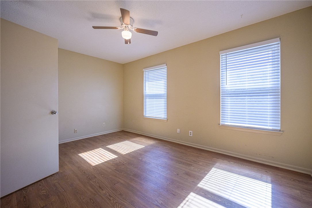 302 Saint Andrews St J-103 Property Photo 16